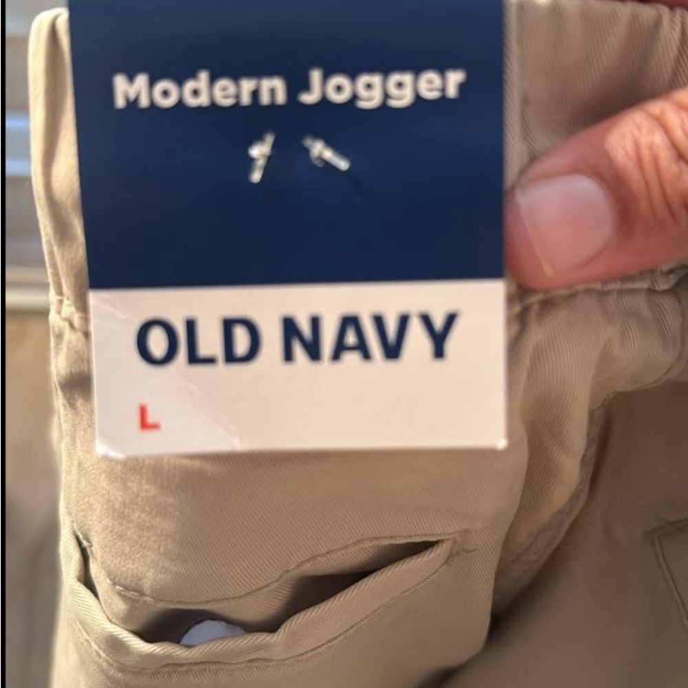 Old Navy Men's Khaki modern joggers - Picture 2 of 2